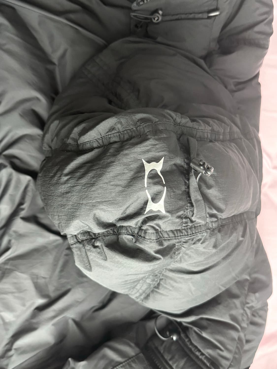 크리틱 웜홀 후드 푸퍼 자켓 패딩 블랙 상품이미지4