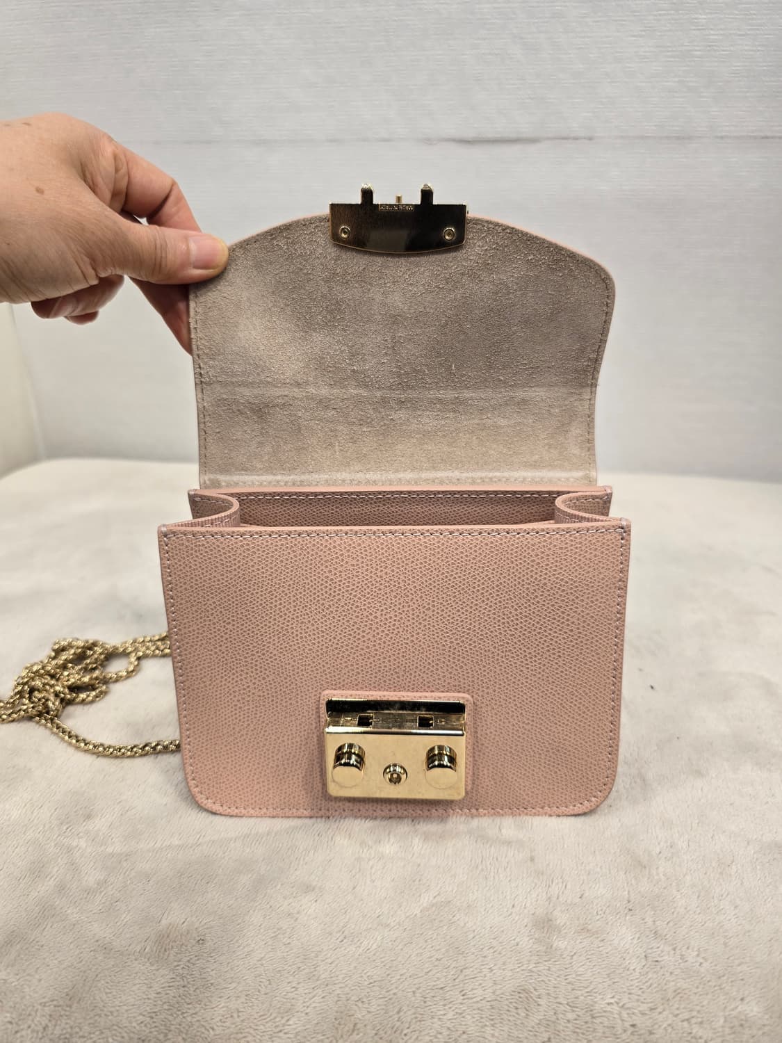 훌라 FURLA 메트로폴리스 미니 크로스백 체인백 가방 상품이미지8