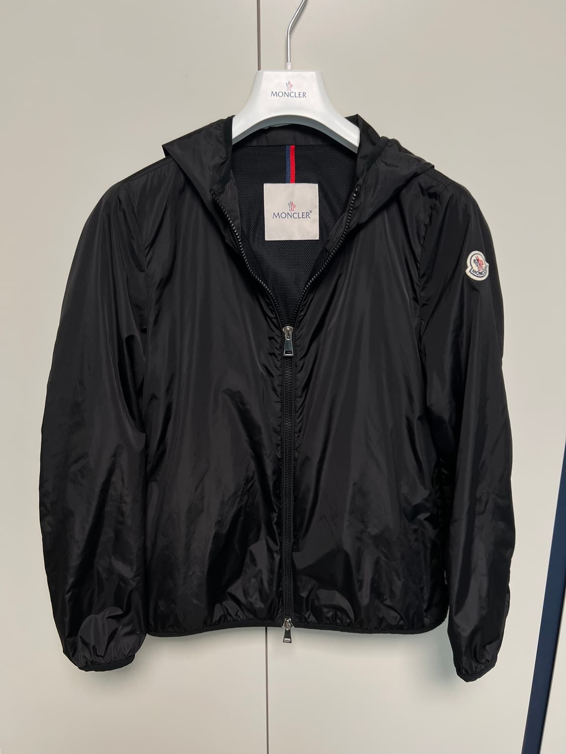 [2] 몽클레어 여성 바람막이 자켓 상품이미지1