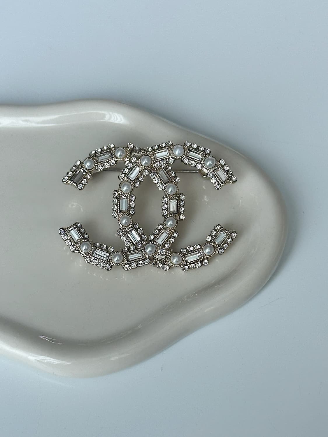 샤넬 실버 스퀘어 진주 업사이클링 브로치 상품이미지1