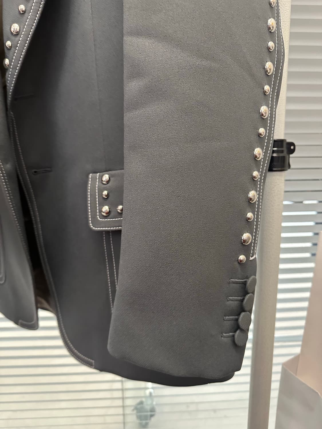 gucci 22fw stud blazer 50 상품이미지5