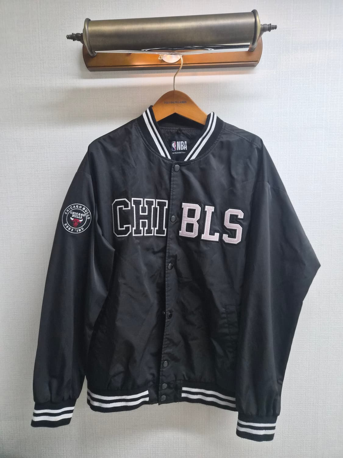 XL) NBA 시카고 불스 바시티 자켓 팝니다 상품이미지1
