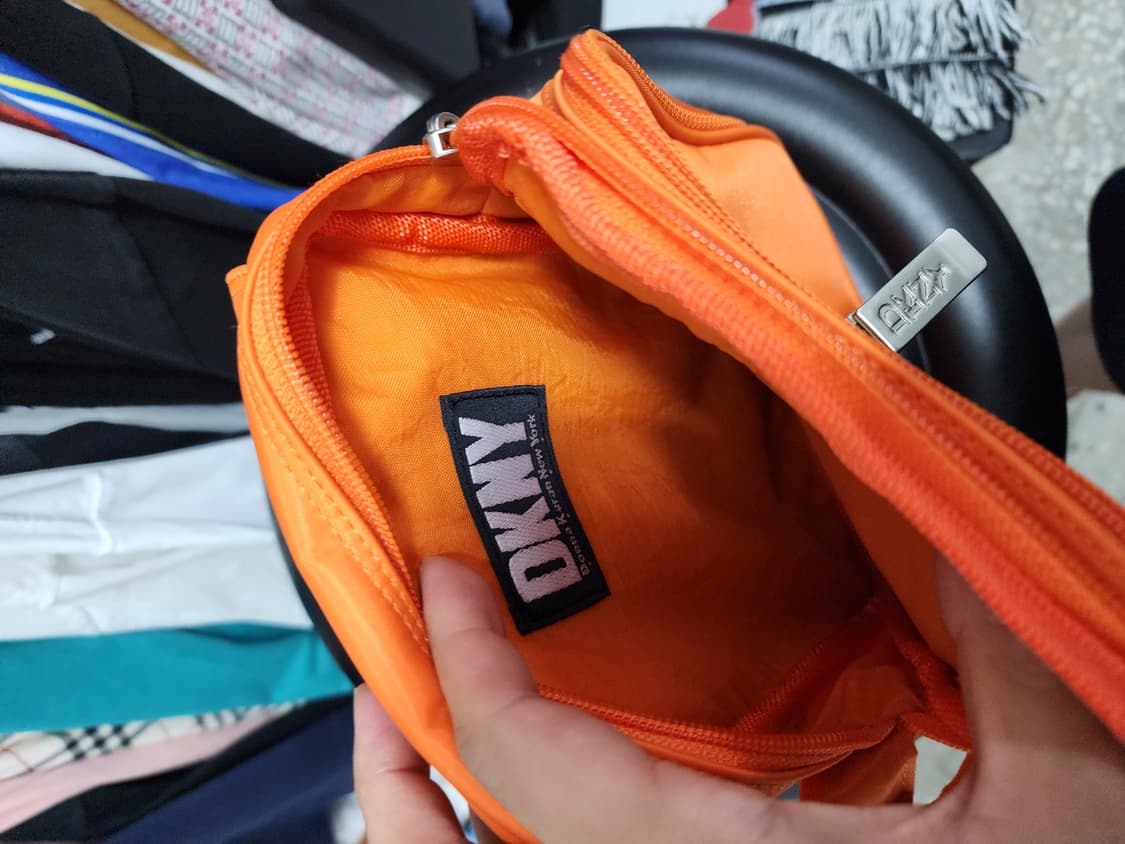 DKNY 파스텔톤 크로스백  상품이미지7