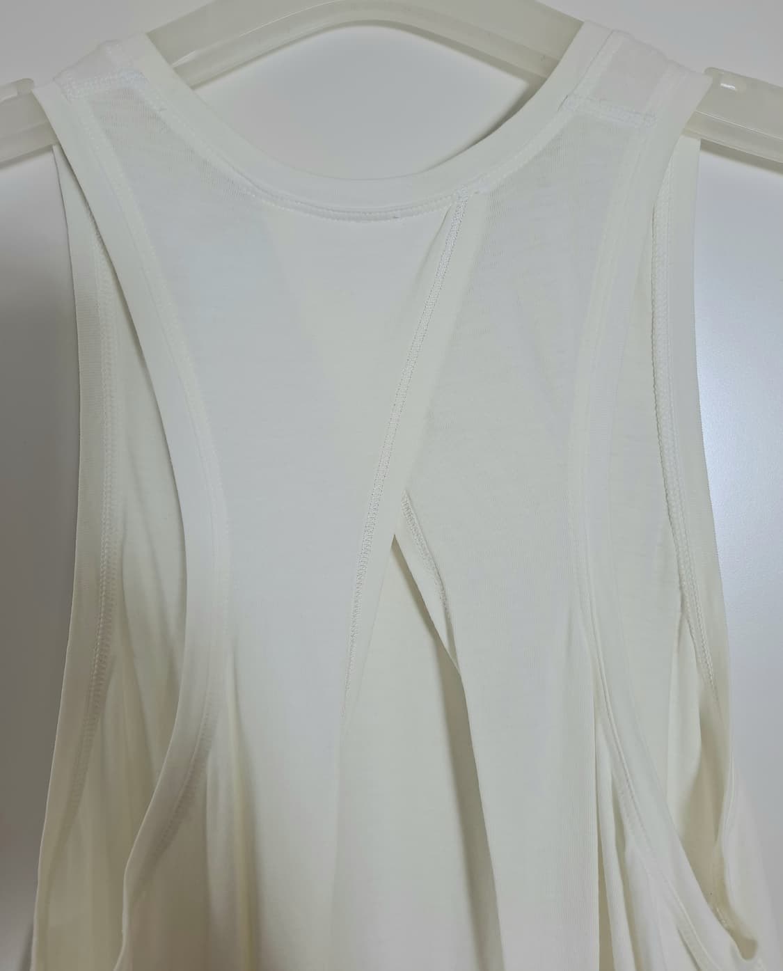 Lululemon ivory Tie Back Tank, M 상품이미지4
