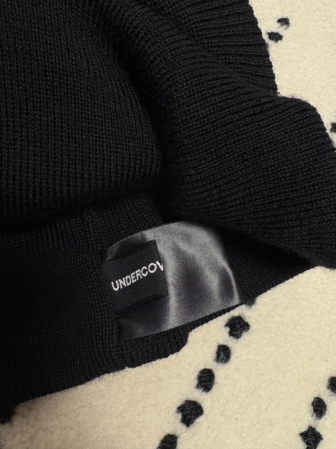 UNDERCOVER 언더커버 블랙 로즈 비니 캡  상품이미지4