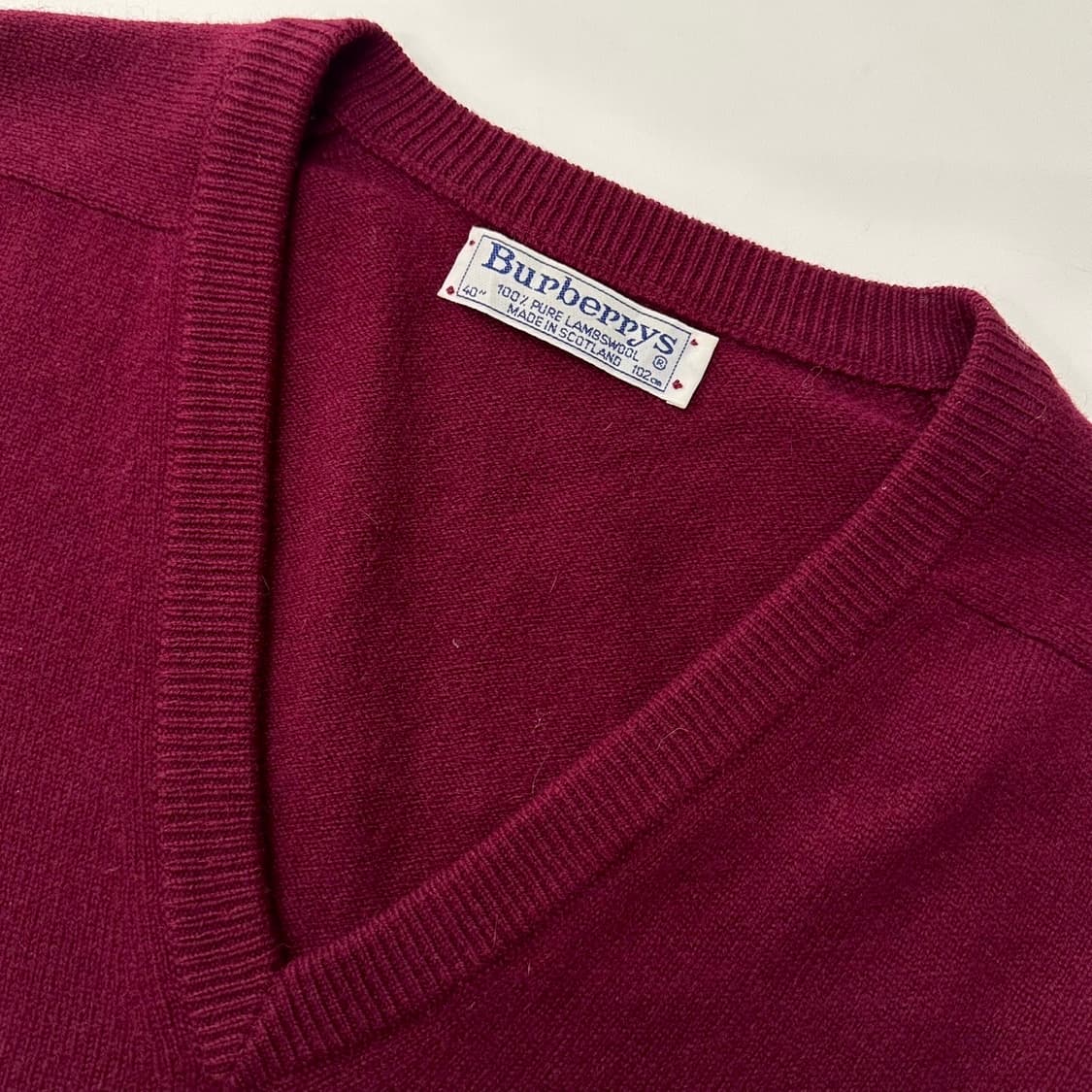 버버리 크레스트 와펜 버건디 램스울 브이넥 니트 상품이미지5