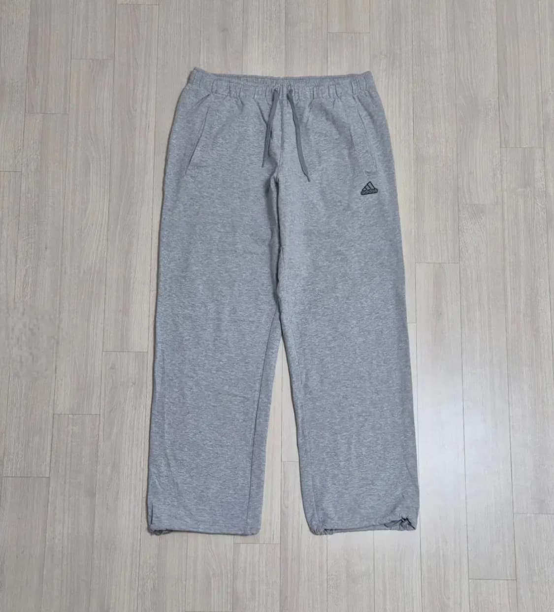 아디다스 그레이 스웻팬츠 조거팬츠  상품이미지2