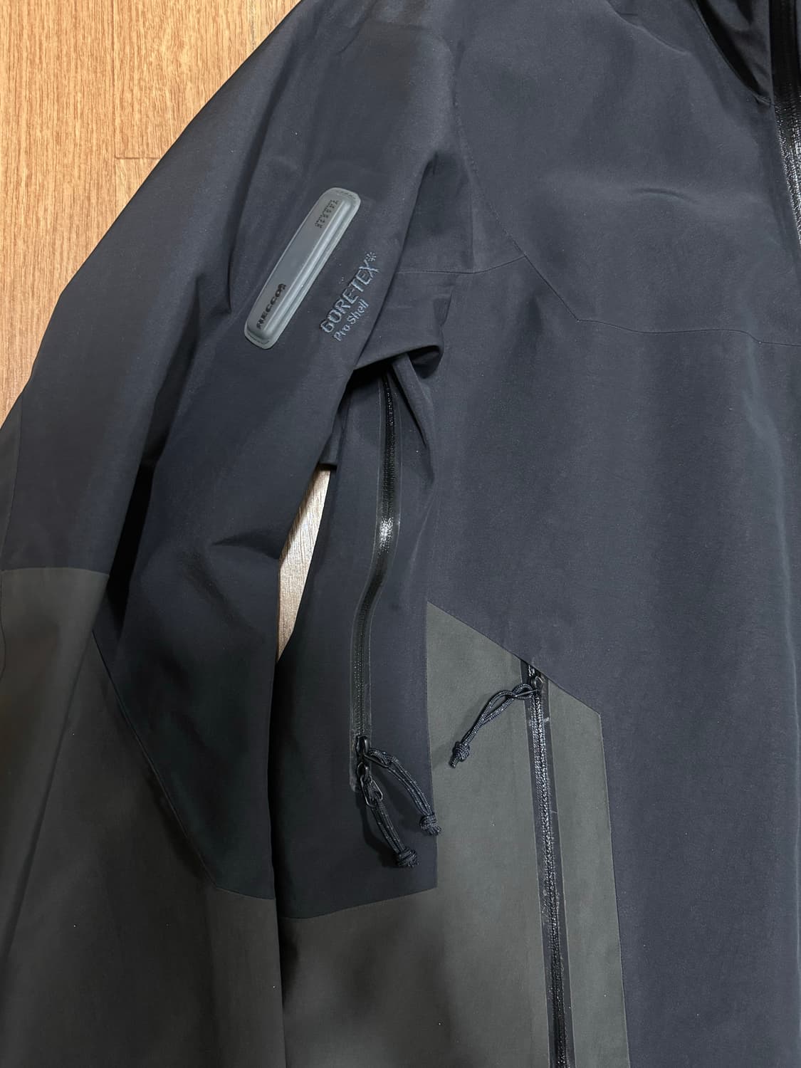 [L]아크테릭스 사이드와인더SV고어텍스 자켓 상품이미지3