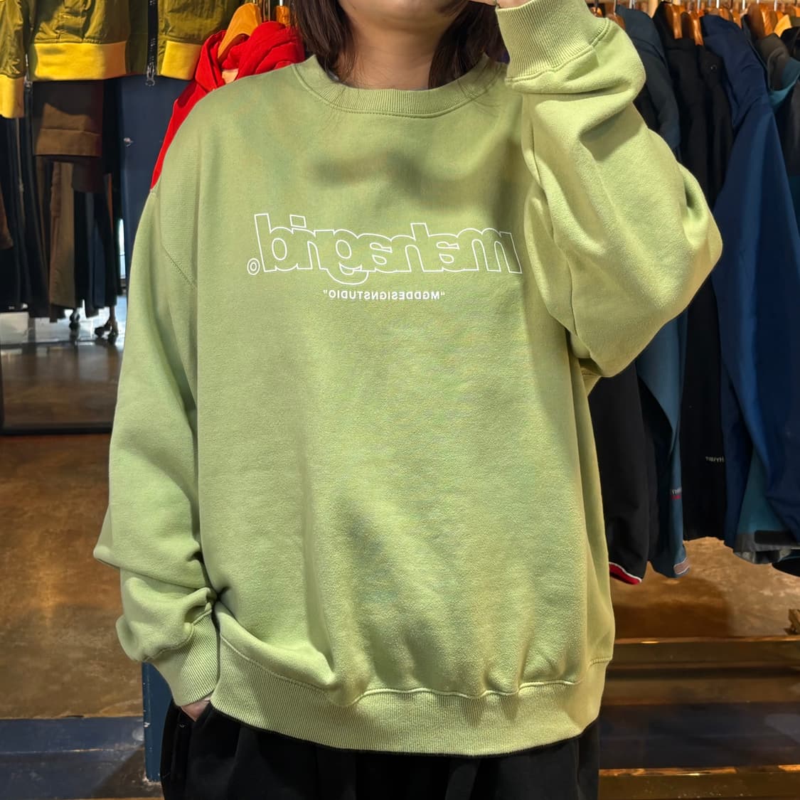 마하그리드 연두 맨투맨 상품이미지1