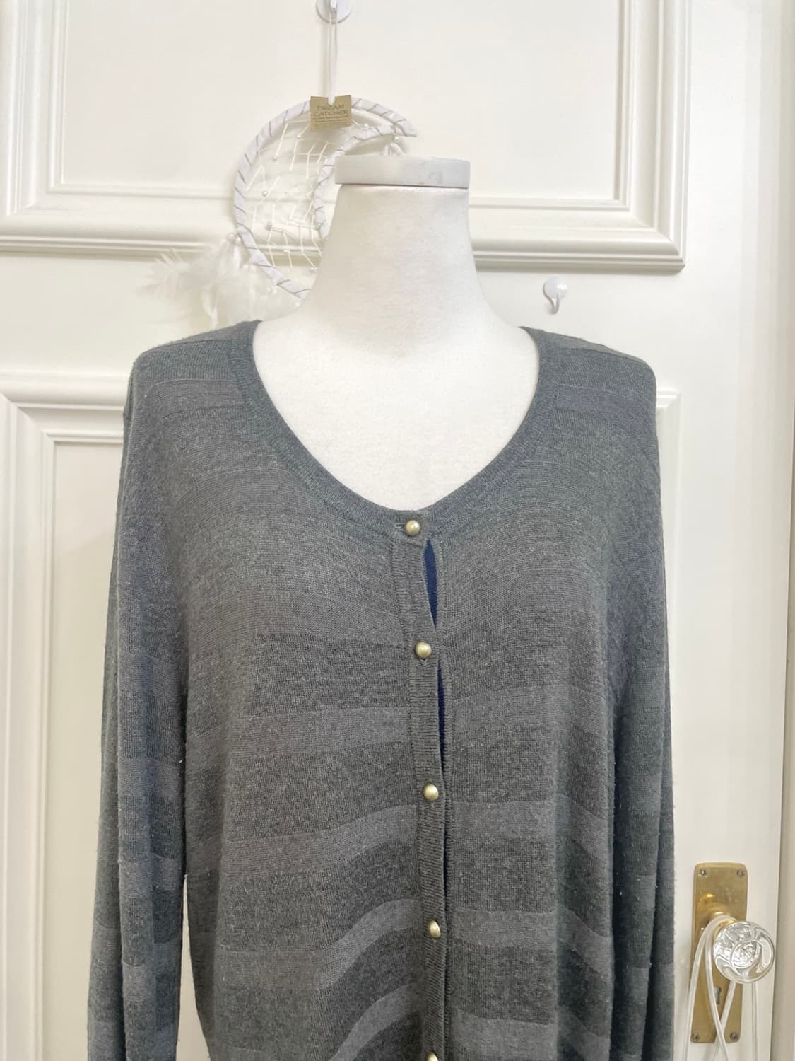 dark gray stripe loose over cardigan 상품이미지5