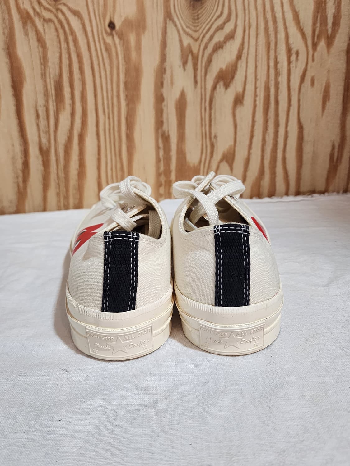 꼼데가르송 컨버스 척테일러 70 로우 아이보리
새상품 255 상품이미지4