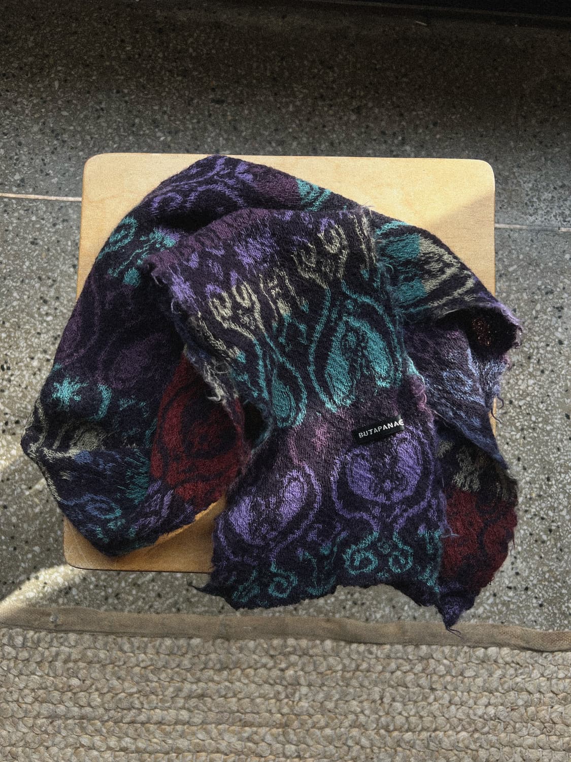 BUTAPANA Art Textured Scarf 상품이미지2