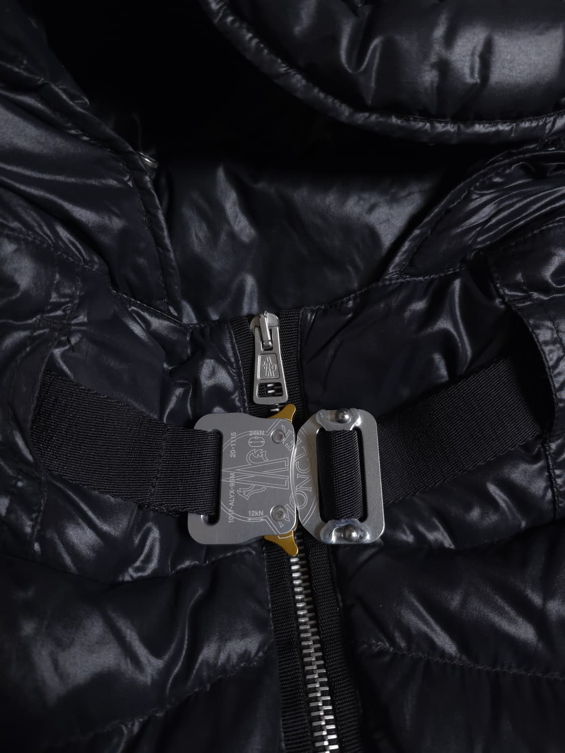 [4] 몽클레어 알릭스 20FW 알몬드 패딩 블랙 상품이미지6