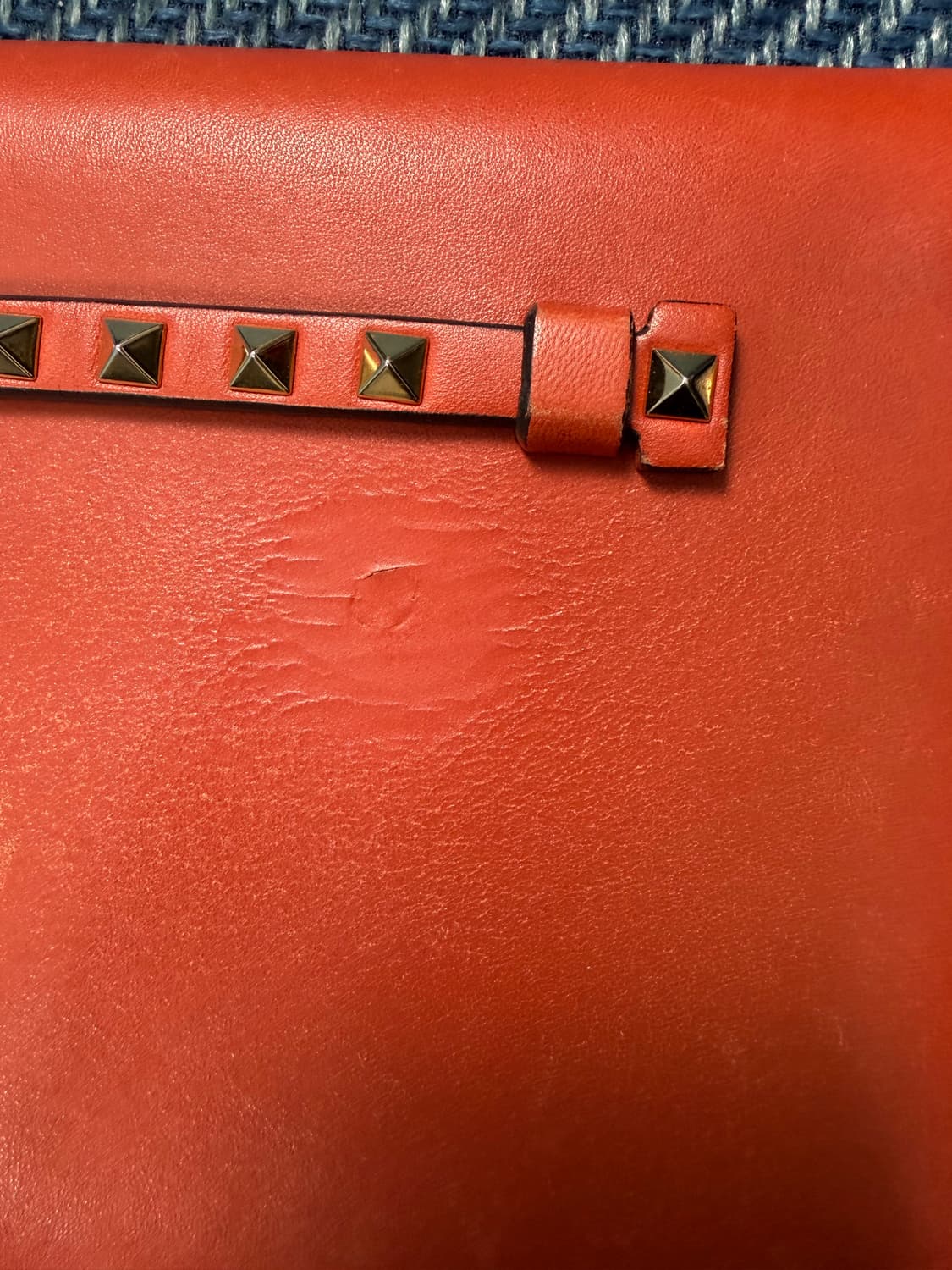 [정품] 발렌티노 가라바니 락스터드 클러치백 (오렌지 레더) 상품이미지8