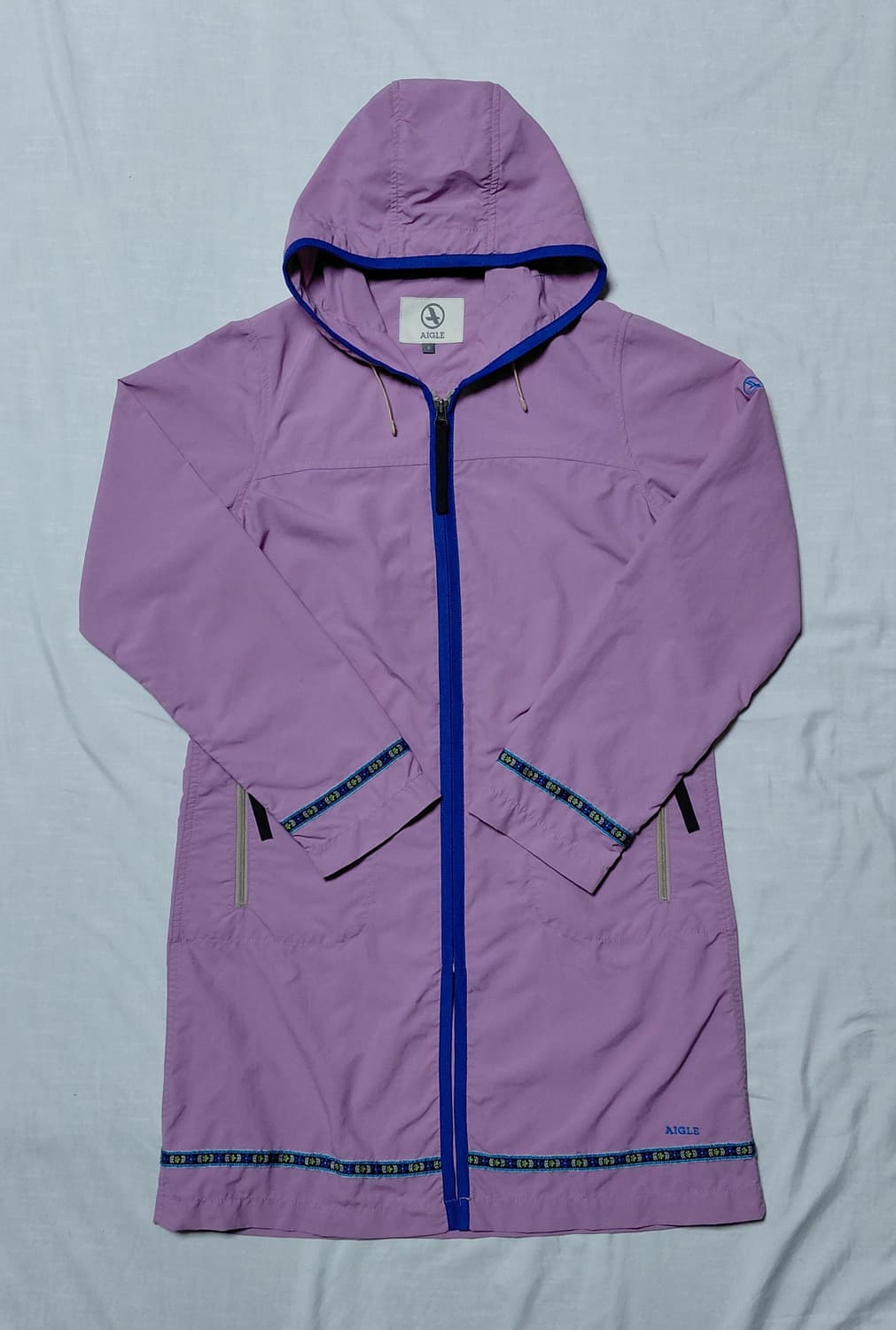 에이글(AIGLE) 여성 롱 후드 바람막이 자켓 (S사이즈/퍼플) 상품이미지1
