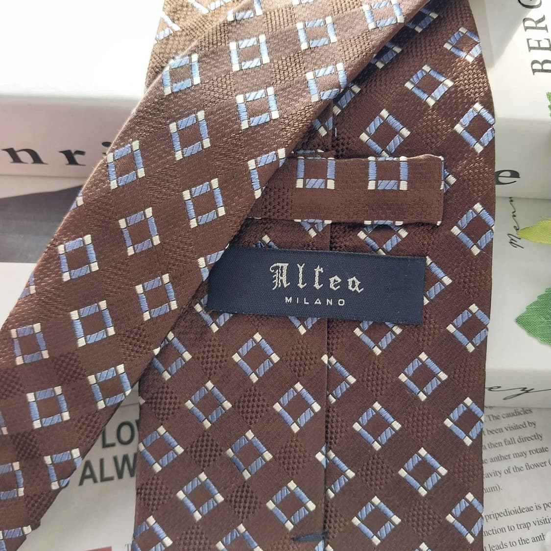 알테아 실크 브라운 체크 자카드 넥타이 9.2cm A+등급 K1489
 상품이미지6