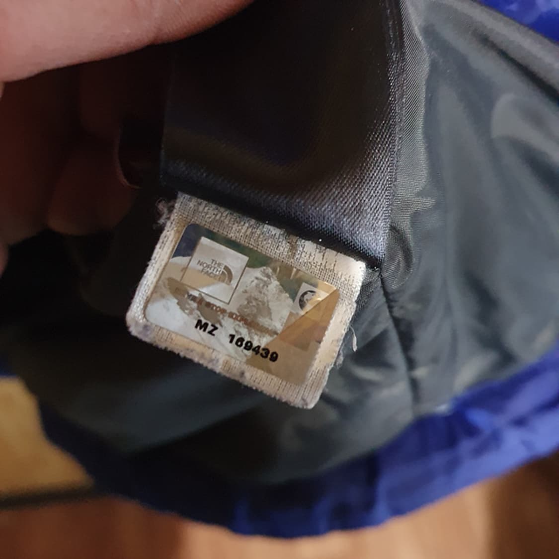 노스페이스 경량 패딩 M 상품이미지5