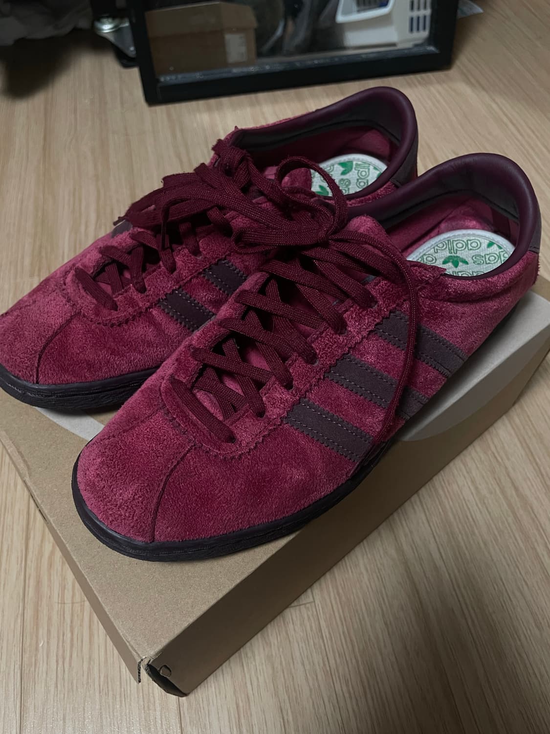 아디다스 토바코 버건디 270 상품이미지1