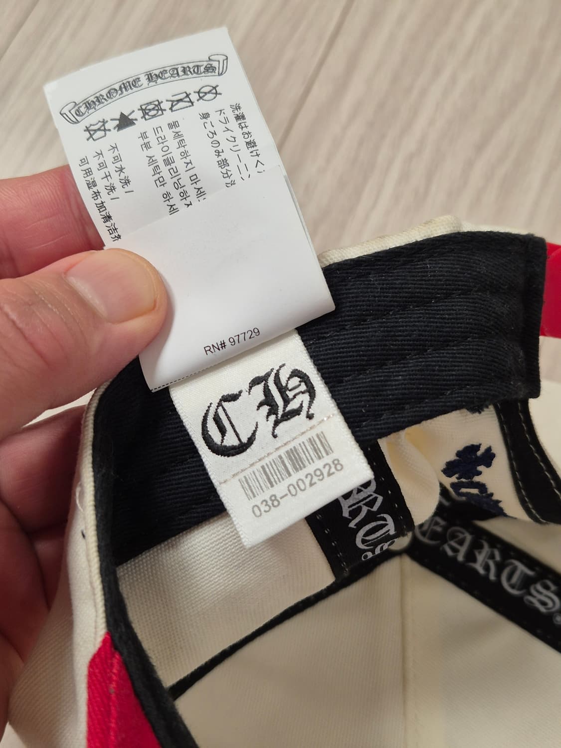 크롬하츠 CH자수 5패널 캡 (레드×아이보리) 상품이미지10