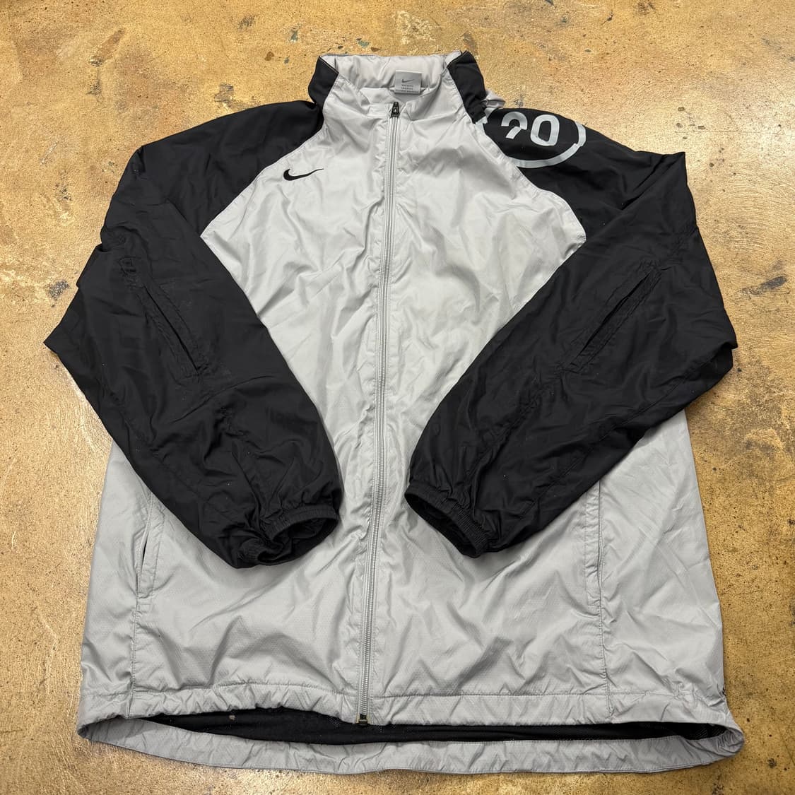 [정품/2XL] 나이키 바람막이 블랙 실버 b17 상품이미지2