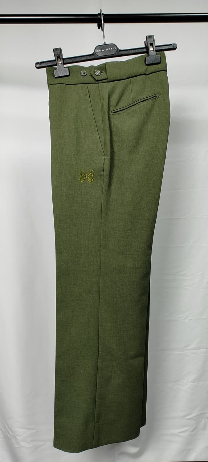 니들스 x 스튜디오스 슬랙스 올리브 상품이미지1