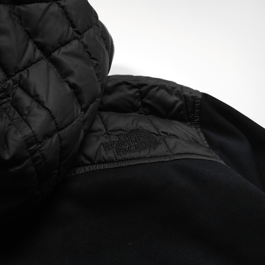 노스페이스 프리마로프트 경량 후디 자켓 (M) 상품이미지5
