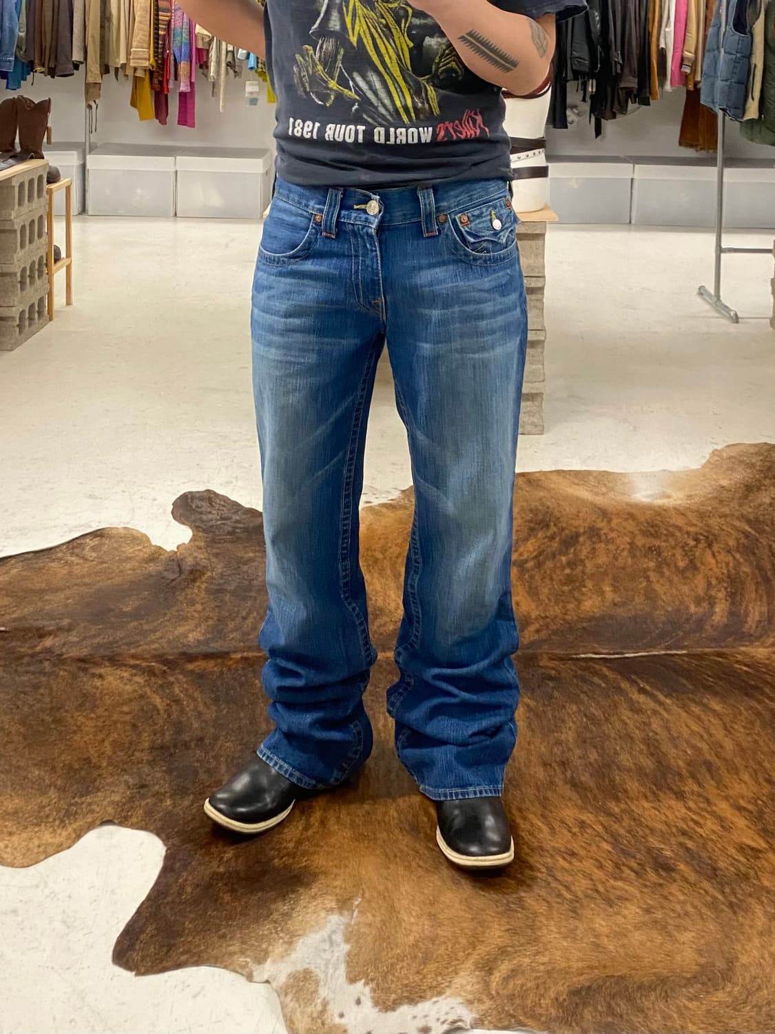 TRUE RELIGION flare denim pants자수 플레어 데님 상품이미지2