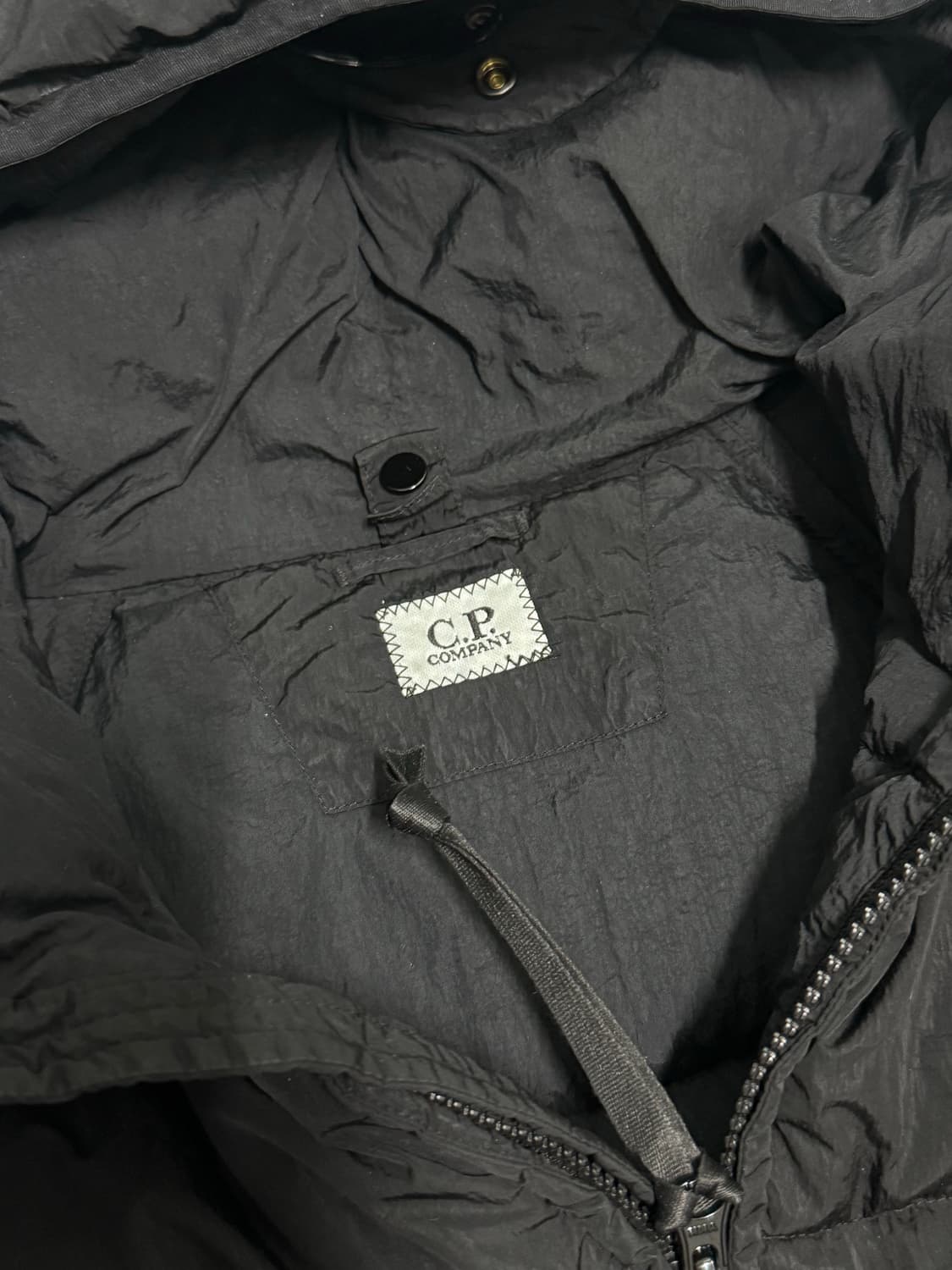 cp컴퍼니 에코 크롬r 고글 다운 자켓 50size 상품이미지4