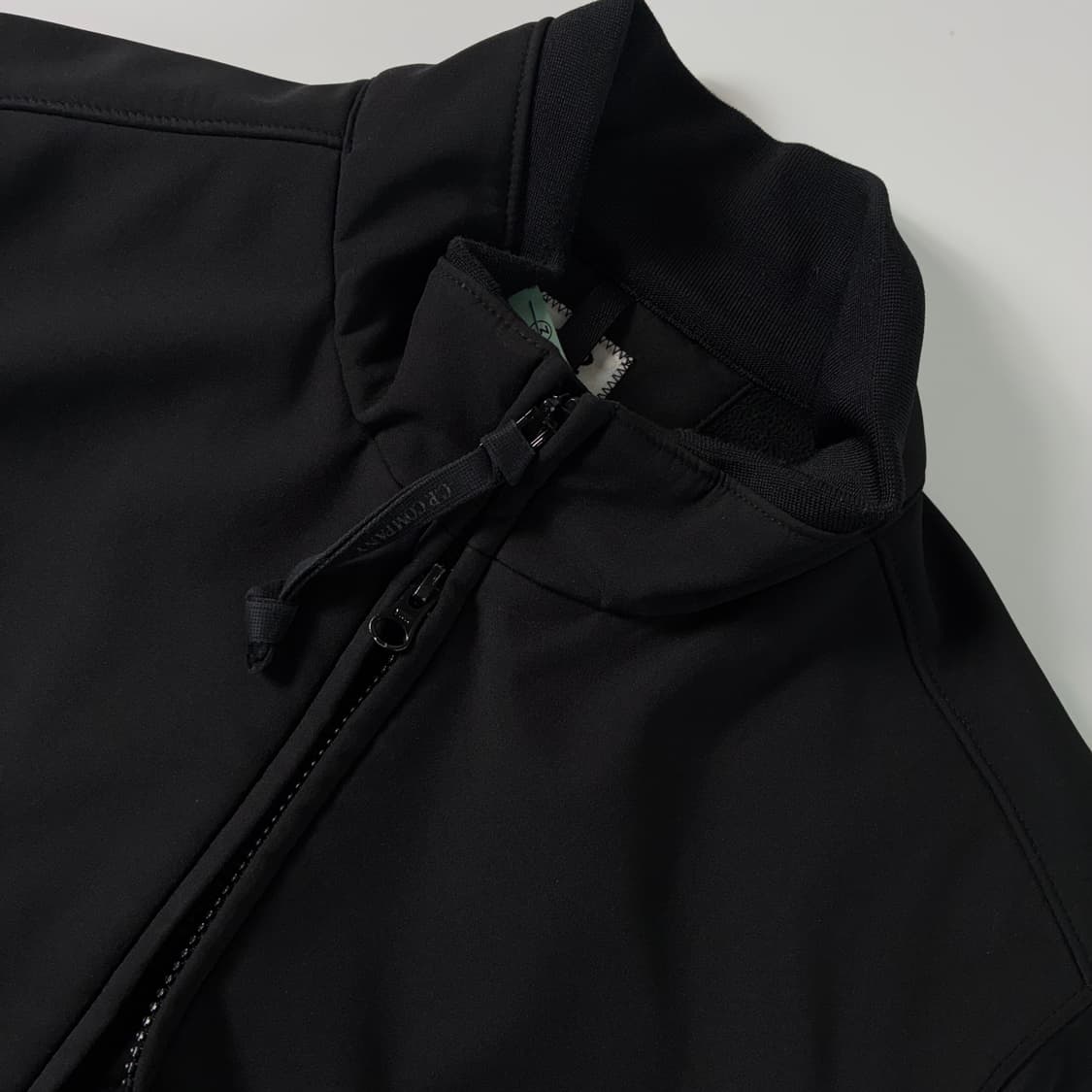 C.P company  씨피 컴퍼니 소프트쉘 블랙 봄버 자켓  상품이미지4