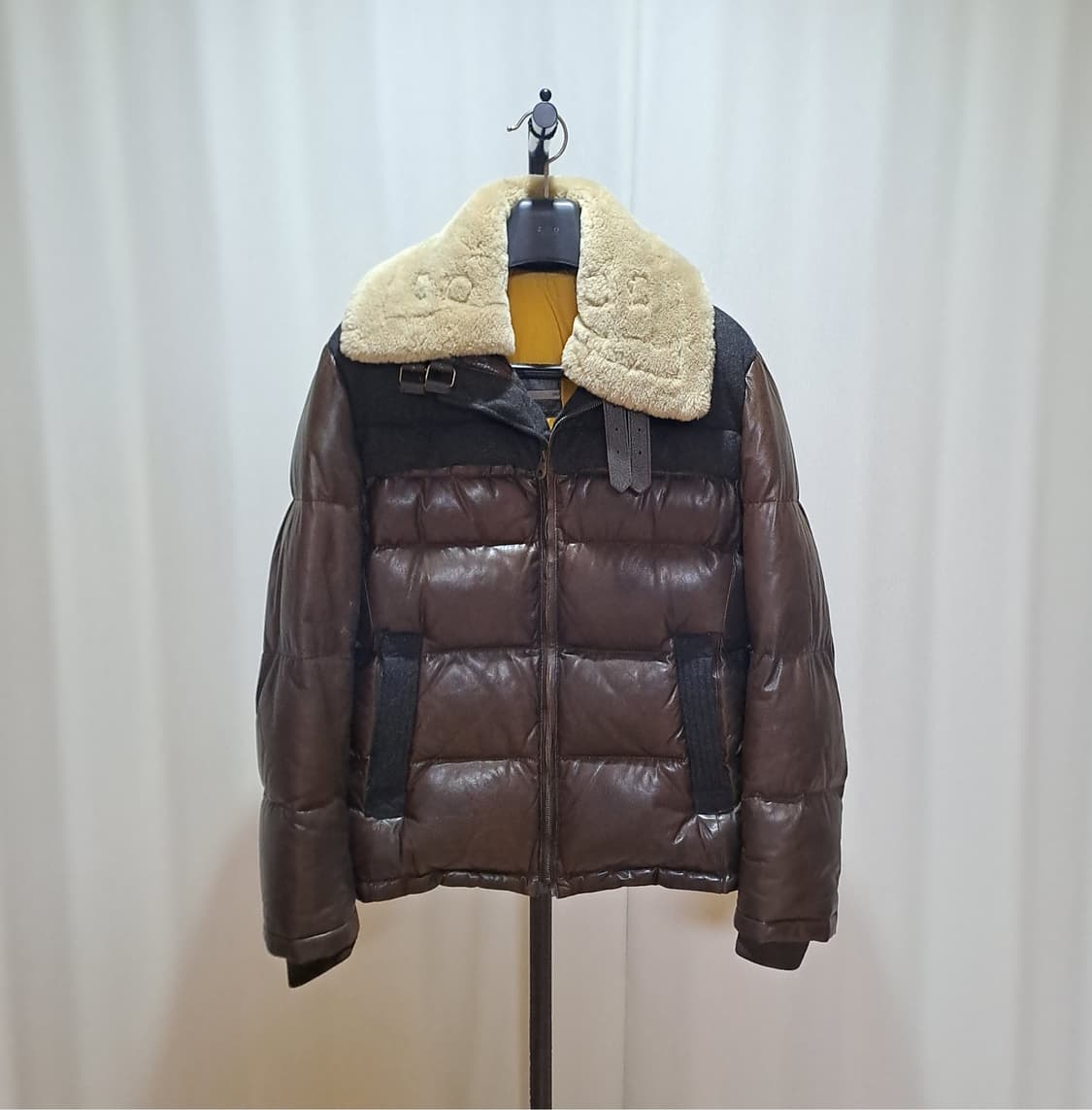 (택포) 시리즈 무스탕 카라 양가죽 다운패딩 105 B173 상품이미지1