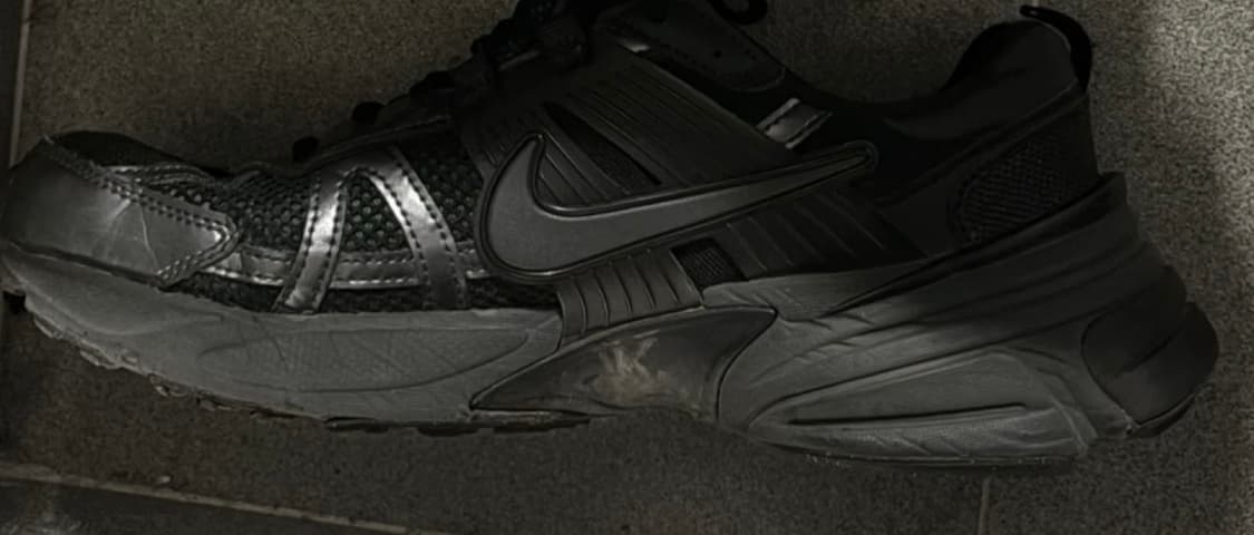 나이키 v2k 런 블랙 앤트러사이트 275 상품이미지4