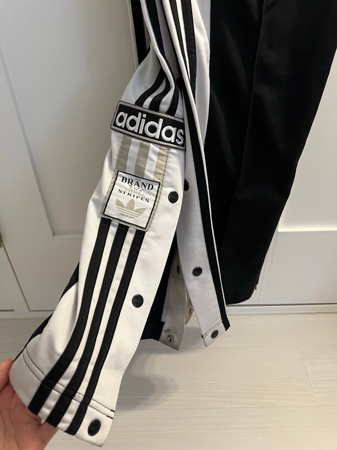 아디다스 아디브레이크 팬츠 상품이미지1