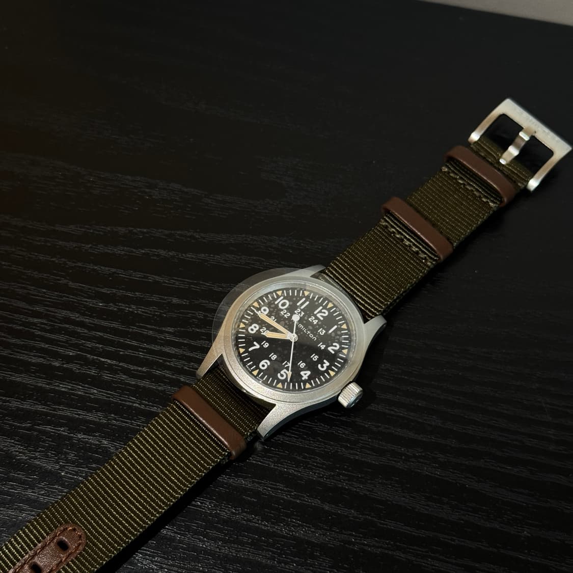해밀턴 카키 필드 메커니컬 38mm 다크 다이얼 새제품 상품이미지1