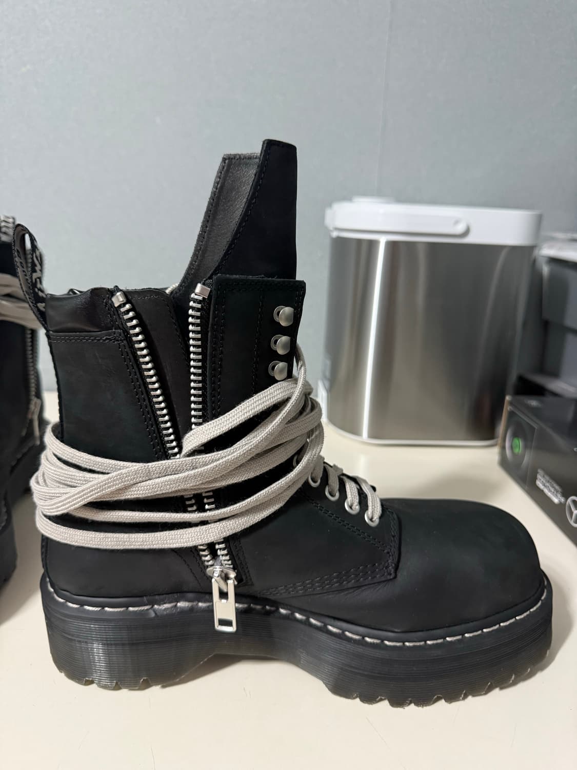 닥터마틴 x 릭 오웬스 쿼드 솔 스틸 토 부츠 블랙 285 상품이미지5