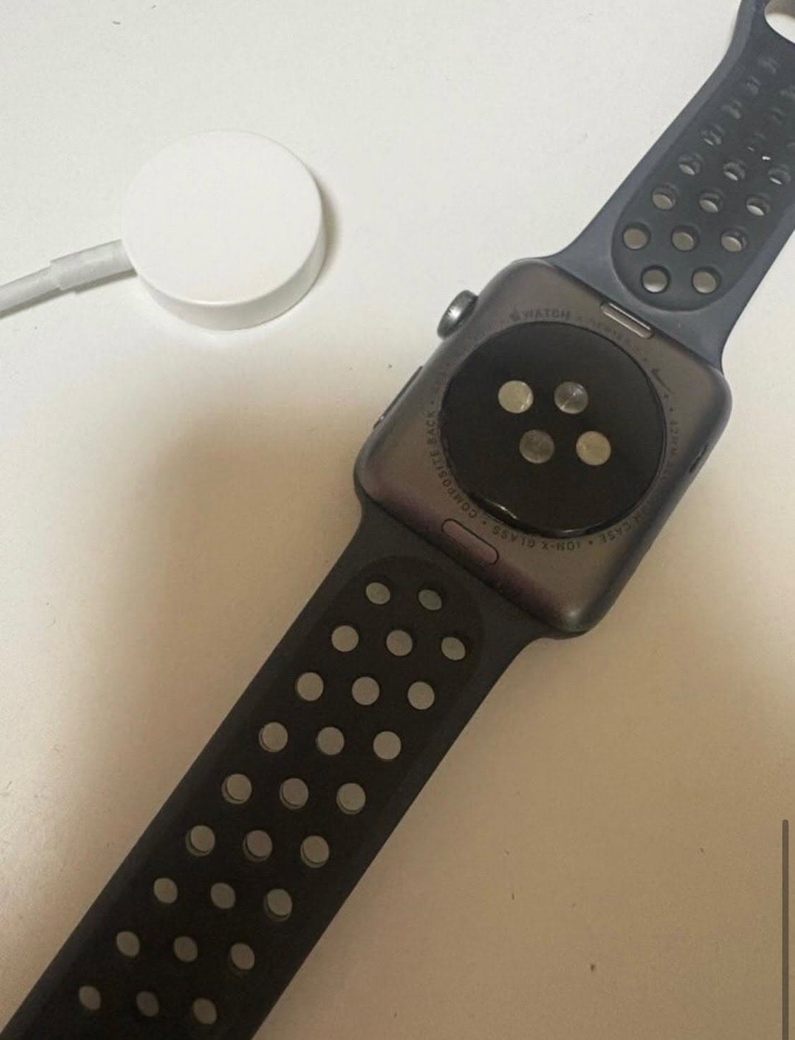 애플워치 나이키에디션 시리즈3 /42mm 상품이미지4