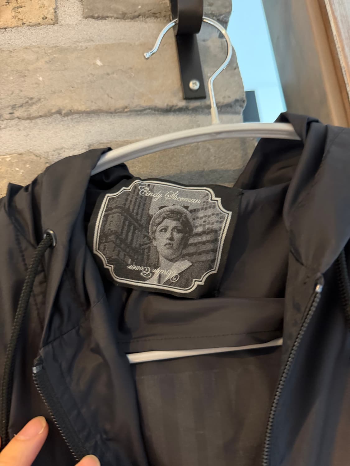 언더커버 신디셔먼 바람막이  상품이미지4