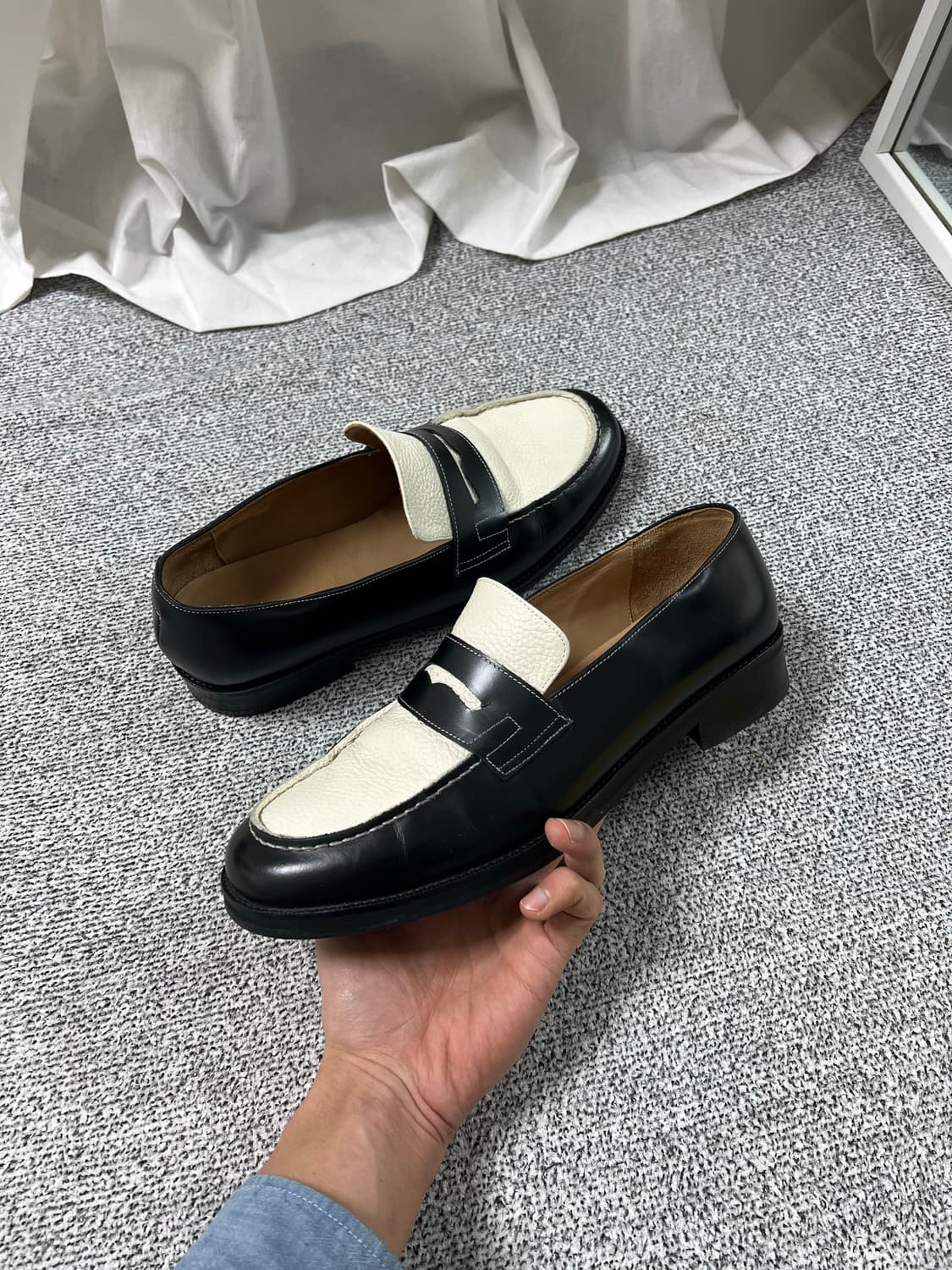 페넌 블랙 화이트 페니로퍼 상품이미지1