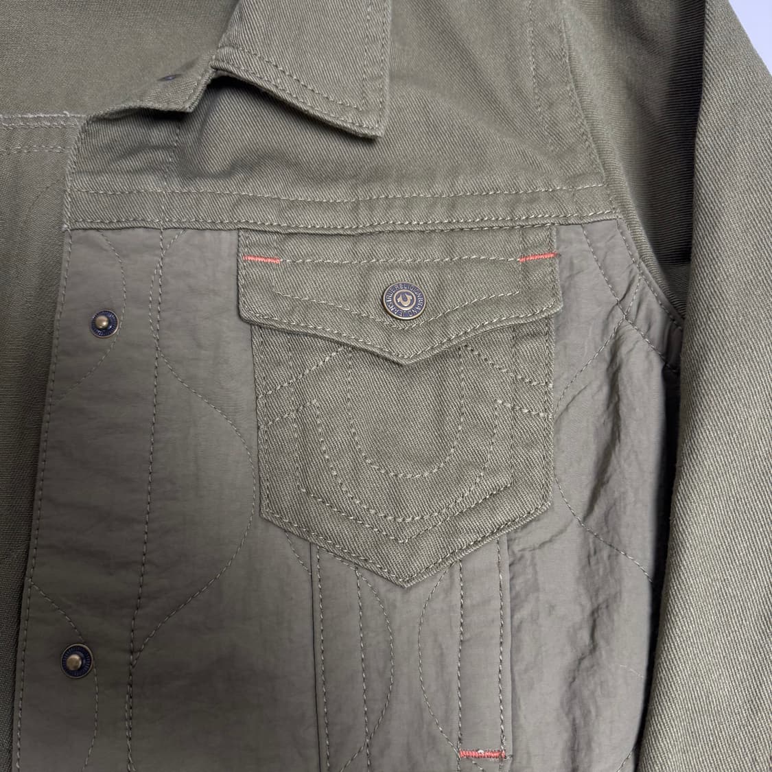 (W)TRUE RELIGION 트루릴리젼 카키색 퀼팅 자켓 상품이미지3