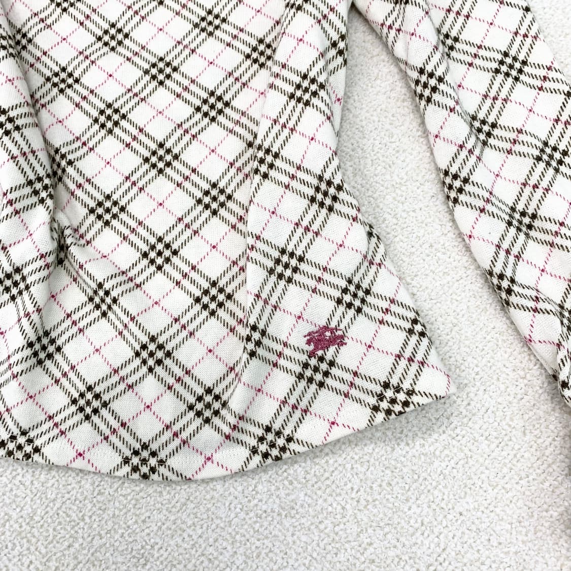 버버리 ♥ 뮤트 딸기초코 노바체크 셔링 드레이프 탑 상품이미지3