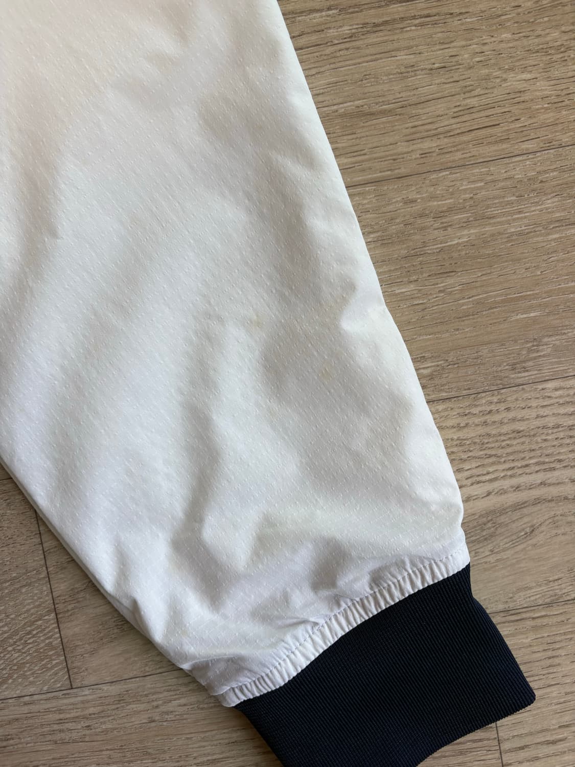 아디다스 EQT 우븐 립스톱 자켓 / NAVY (DH5147) 상품이미지3