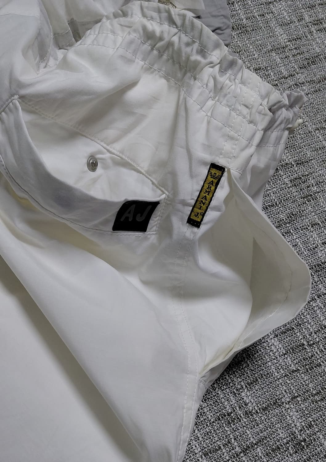 [46] Armani Jeans 테크니컬 스트링 와이드 팬츠 (화이트) 상품이미지5