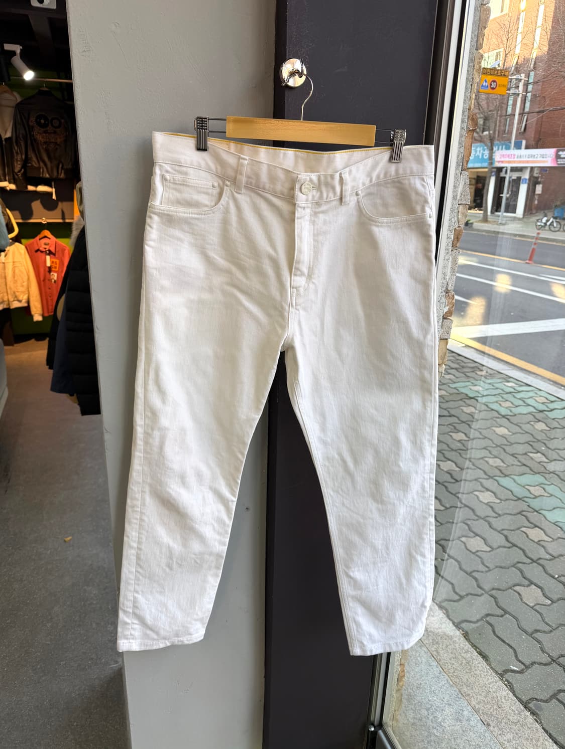 35/ 루이비통 스트레치 화이트 코튼 팬츠 상품이미지4