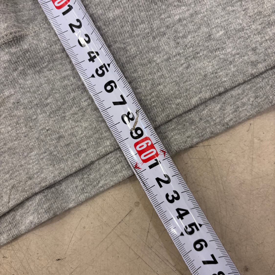 캘빈클라인 빅로고 그레이 맨투맨 상품이미지4