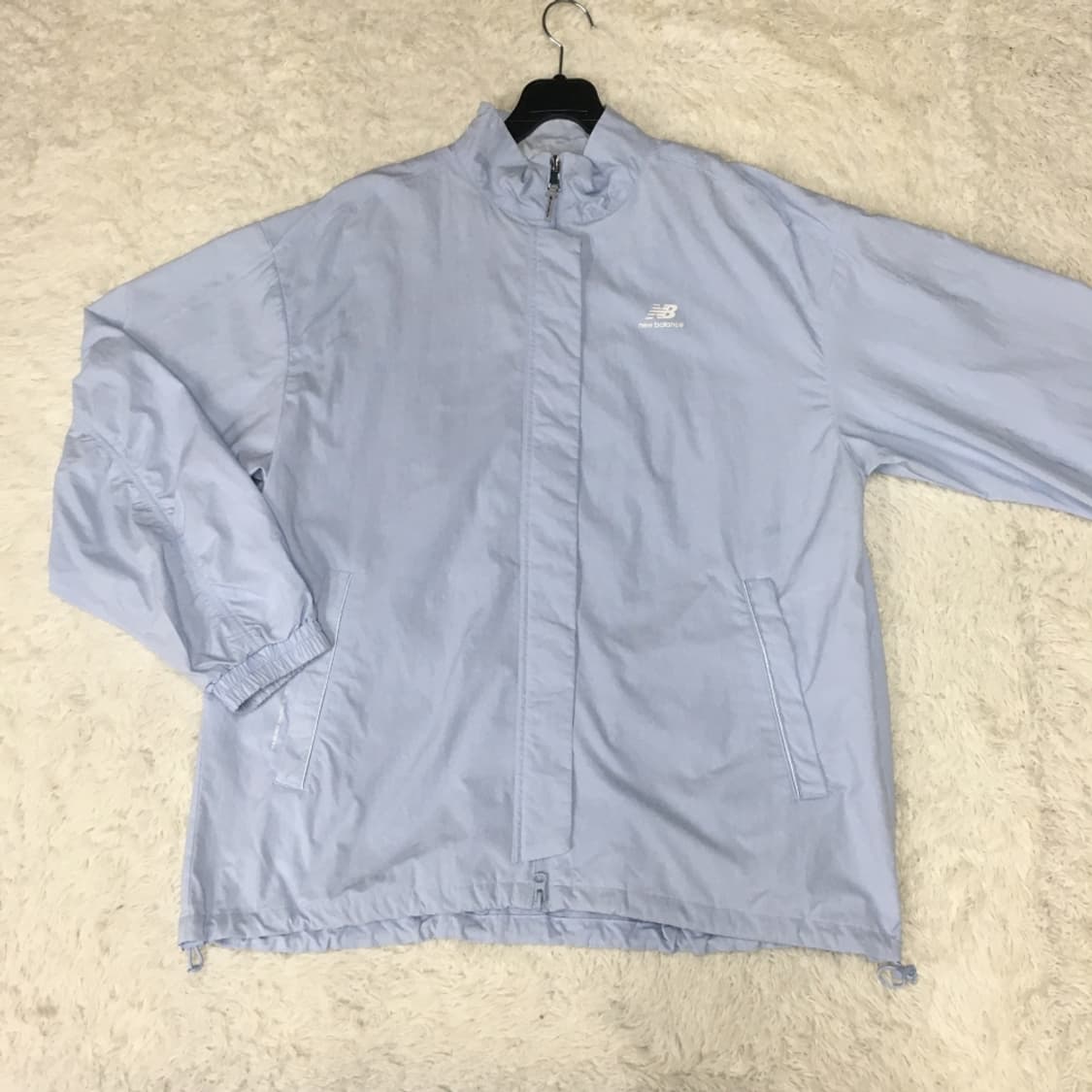 뉴발란스 경량 바람막이자켓 CC09 상품이미지1