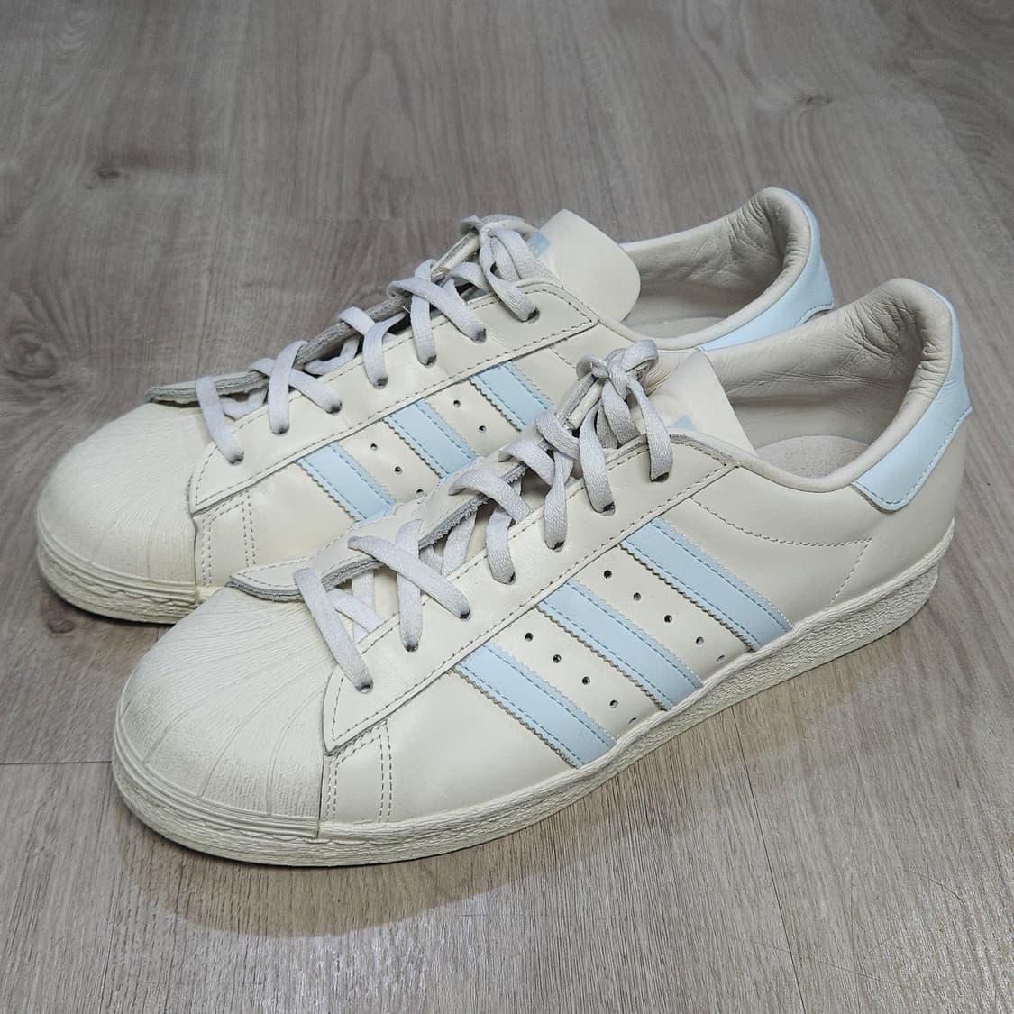 270 ) 아디다스 슈퍼스타82 클라우드 화이트 스카이 틴트 상품이미지4