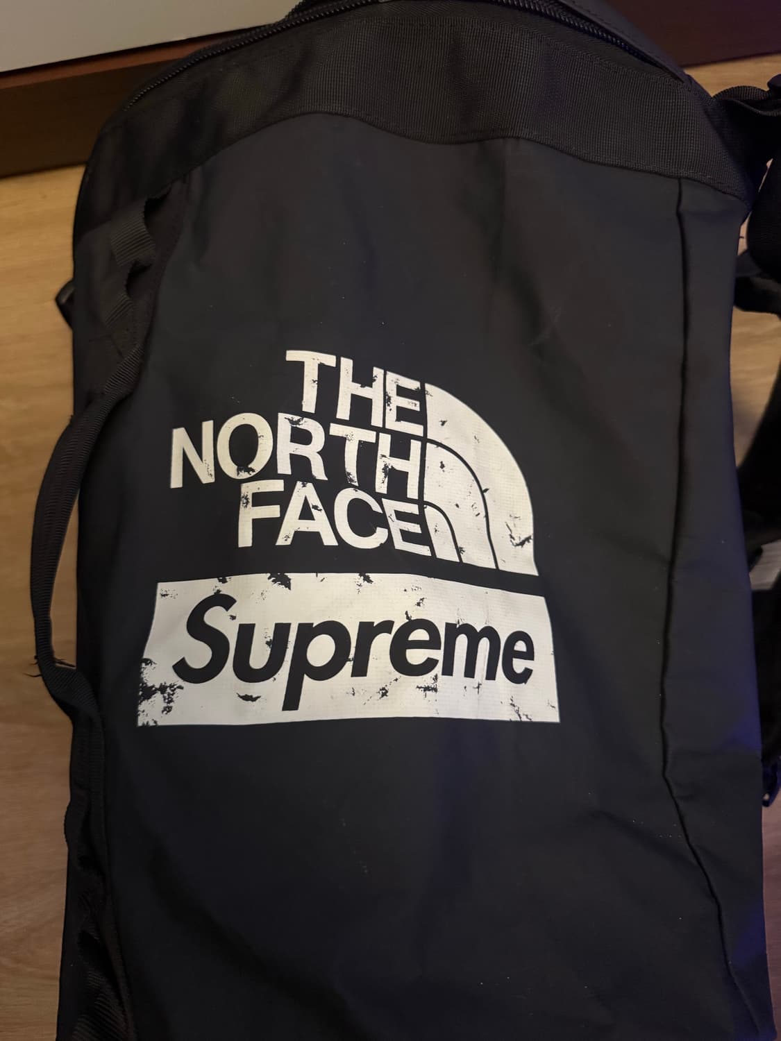 슈프림 X 노스페이스 트랜스 안타르티카 익스페디션 빅 하울 백팩 상품이미지3