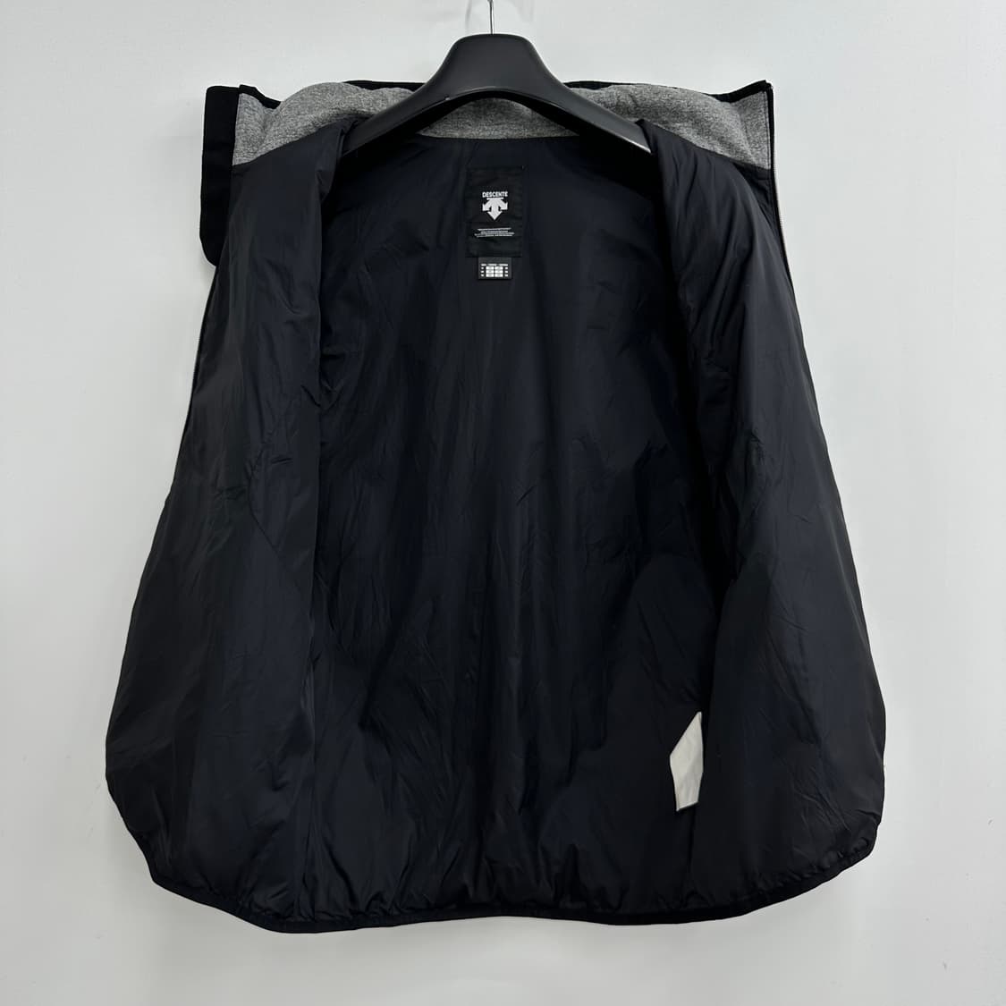 105 데상트 남자 하이브리드 웰론 패딩 상품이미지3