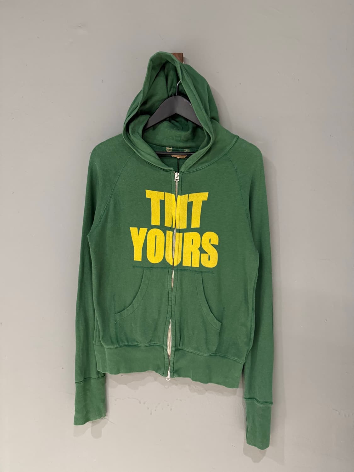 “TMT YOURS" back numbering hood zip-up 상품이미지6
