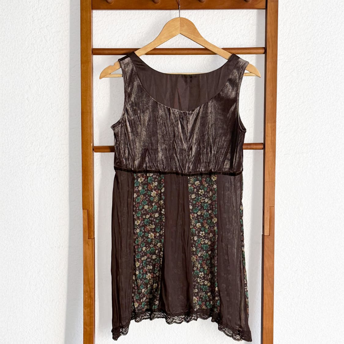 브라우니 벨벳 플라워 원피스 상품이미지6