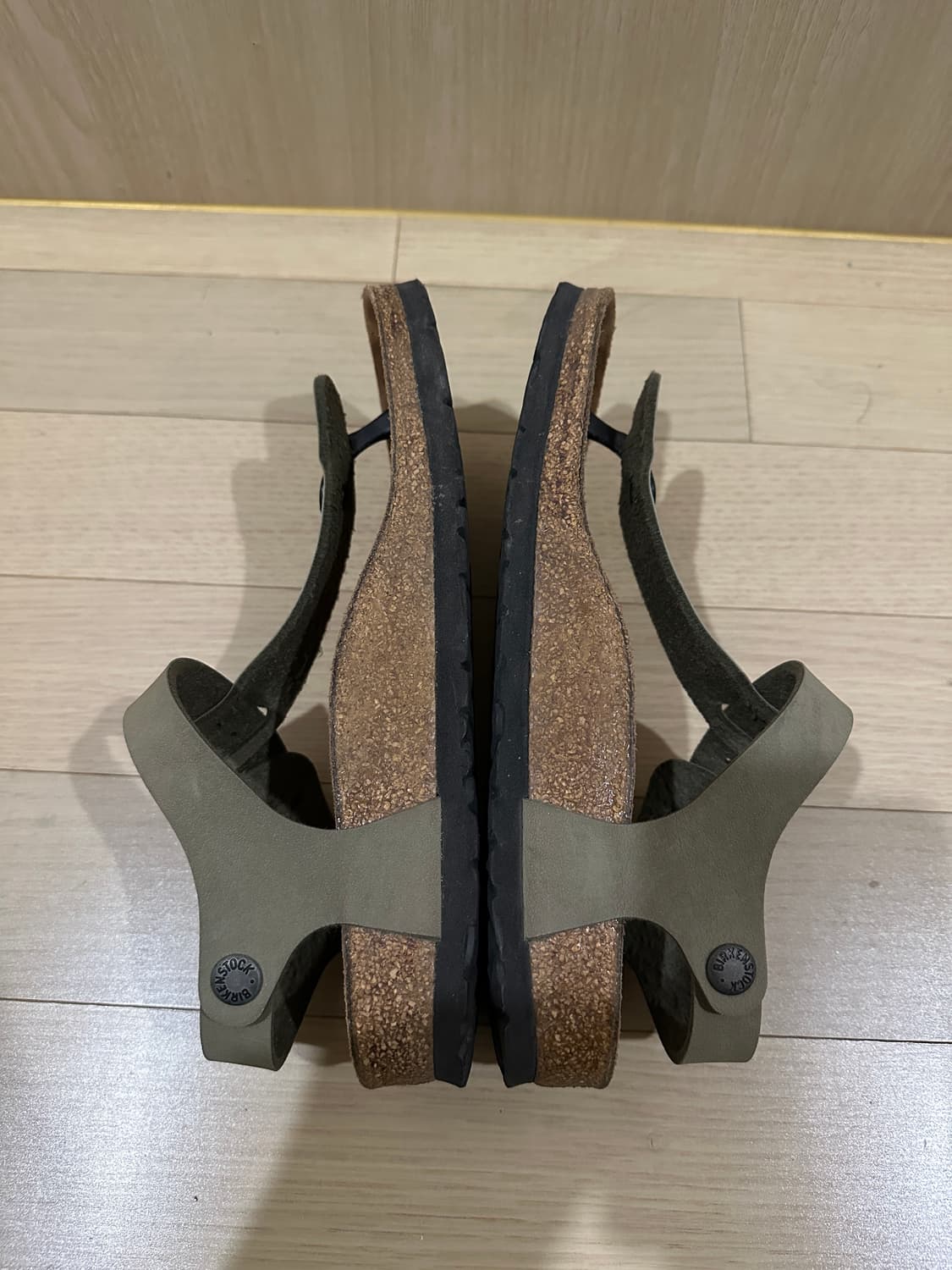 버켄스탁 카이로 230 카키 상품이미지3